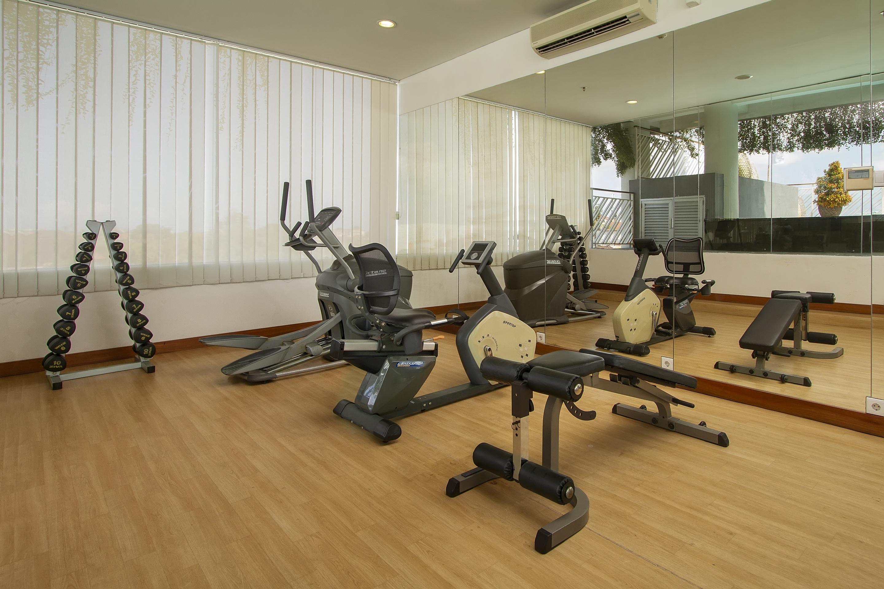 Primebiz Hotel Kuta Кута Екстериор снимка