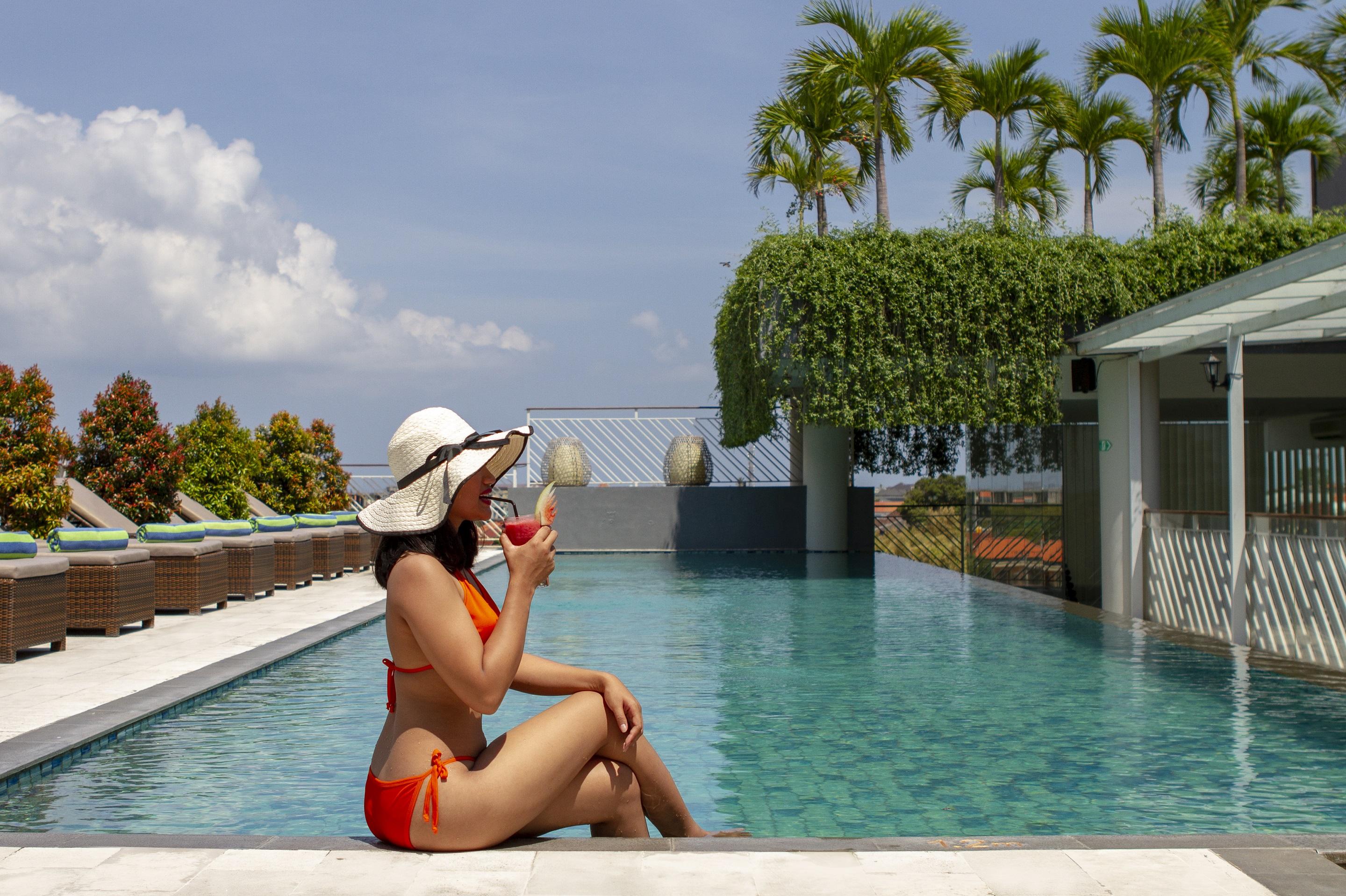 Primebiz Hotel Kuta Кута Екстериор снимка