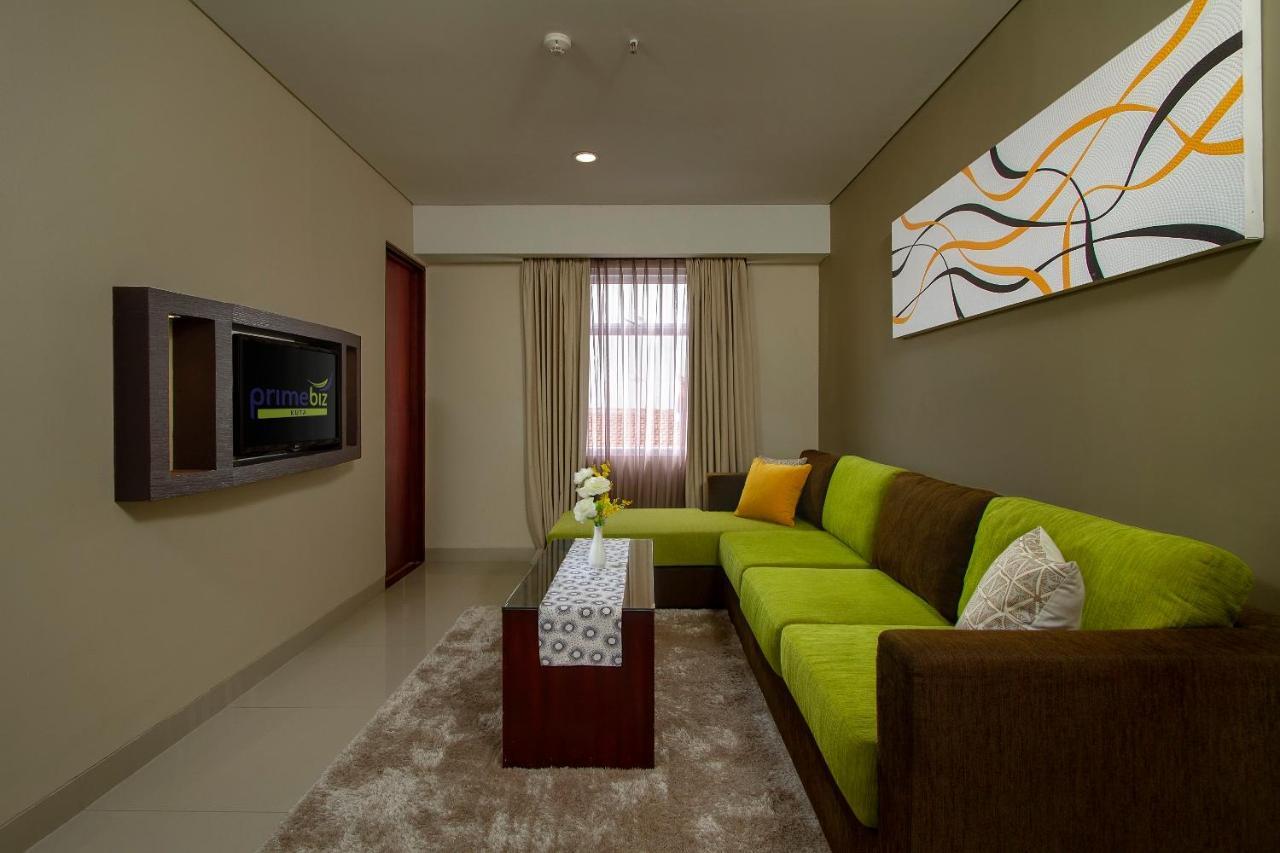 Primebiz Hotel Kuta Кута Екстериор снимка